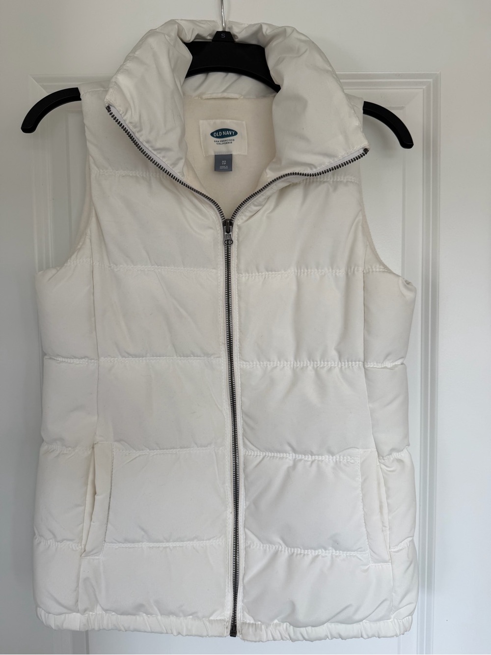 Old Navy Women's White Quilted Puffer Vest (Size XS)